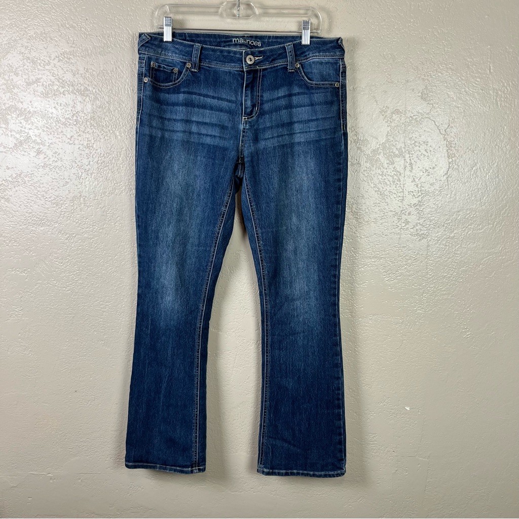 Maurices Women's Blue Jeans Mid Rise Straight Leg Med Wash Size 11/12 Petite